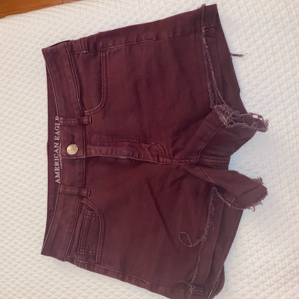 American Eagle Hi-Rise Maroon Shorts